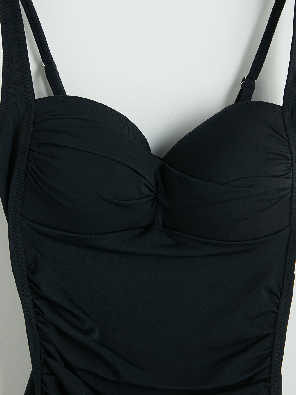 Siyah Kalp Yaka Büzgü Detaylı Kadın Mayo-2