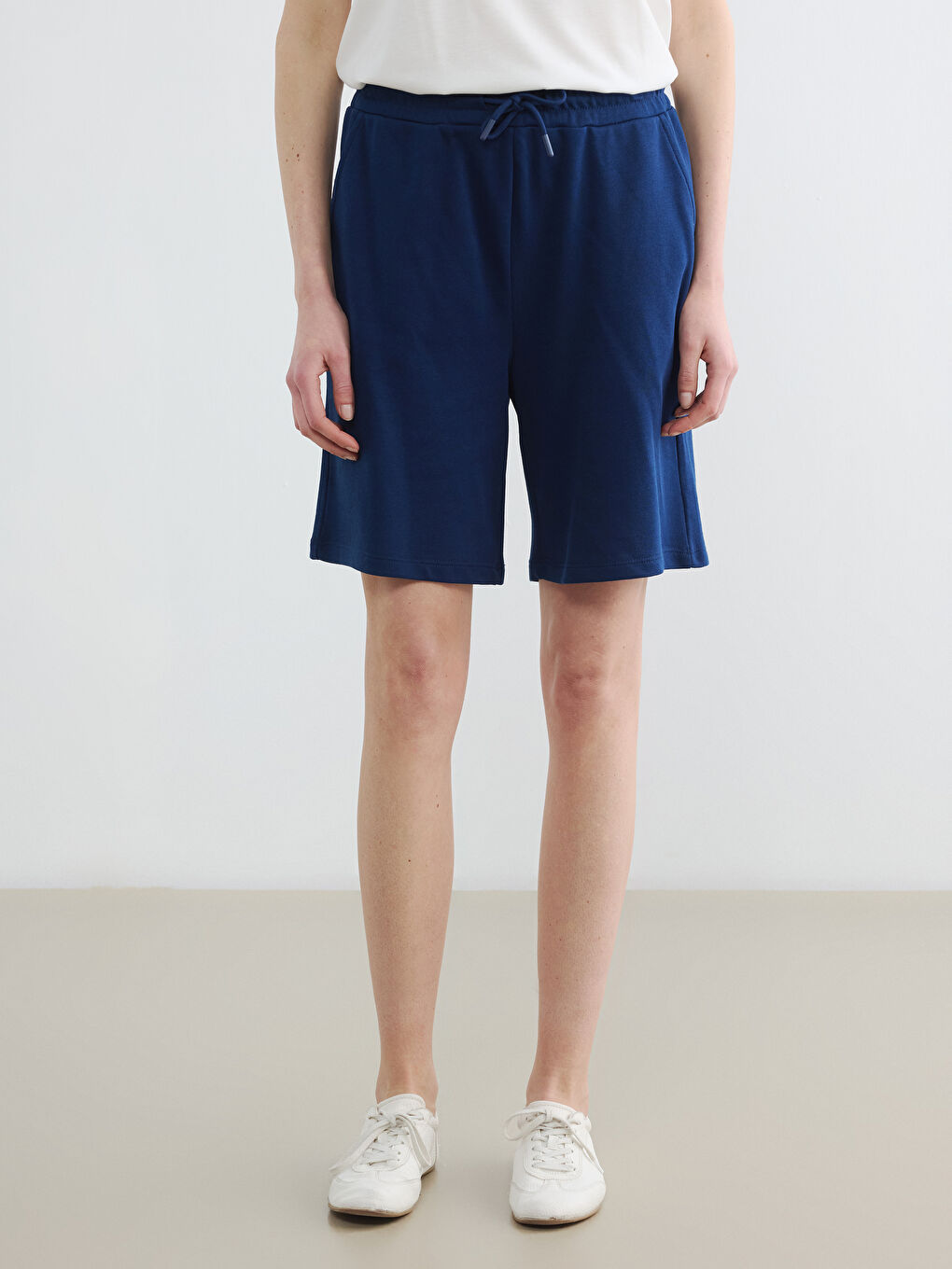 Elastic Waist Women's Shorts-1