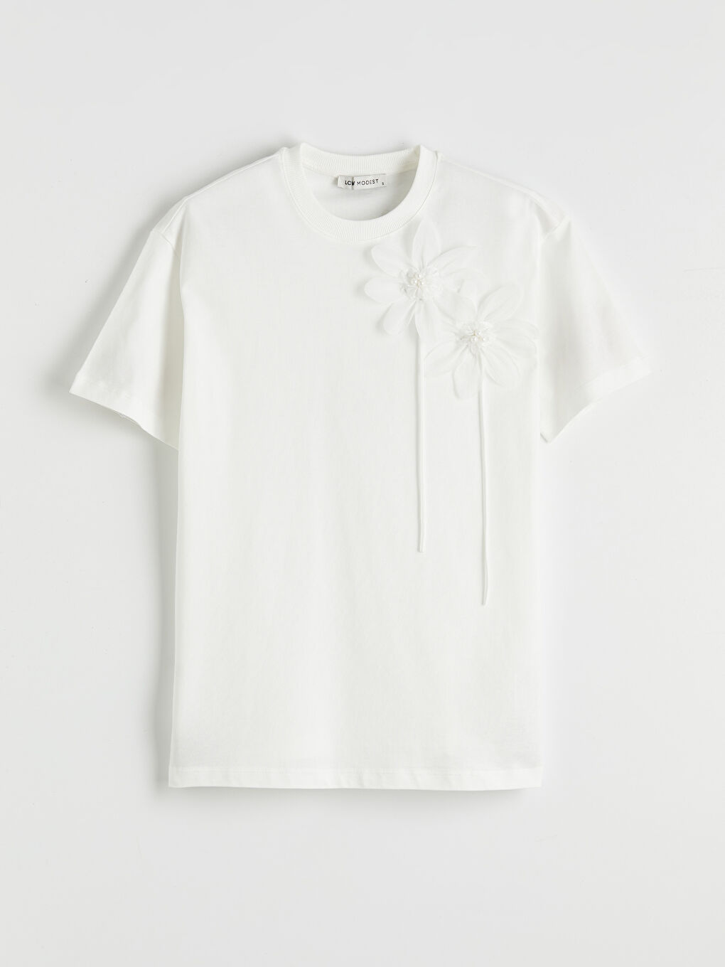 Ekru Bisiklet Yaka Çiçek Aplikeli Bluz