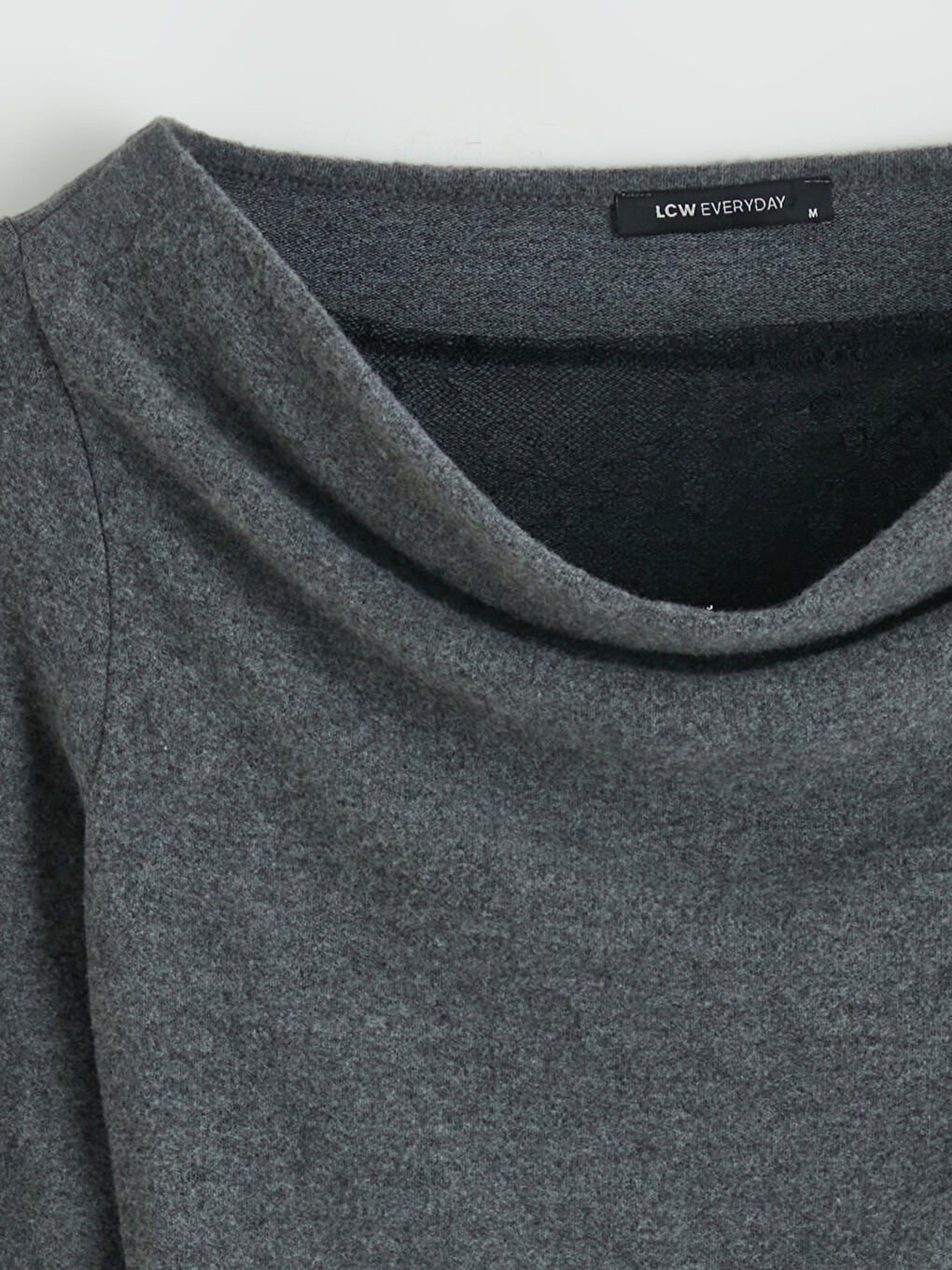 Gri Kayık Yaka Büzgülü Bluz-1