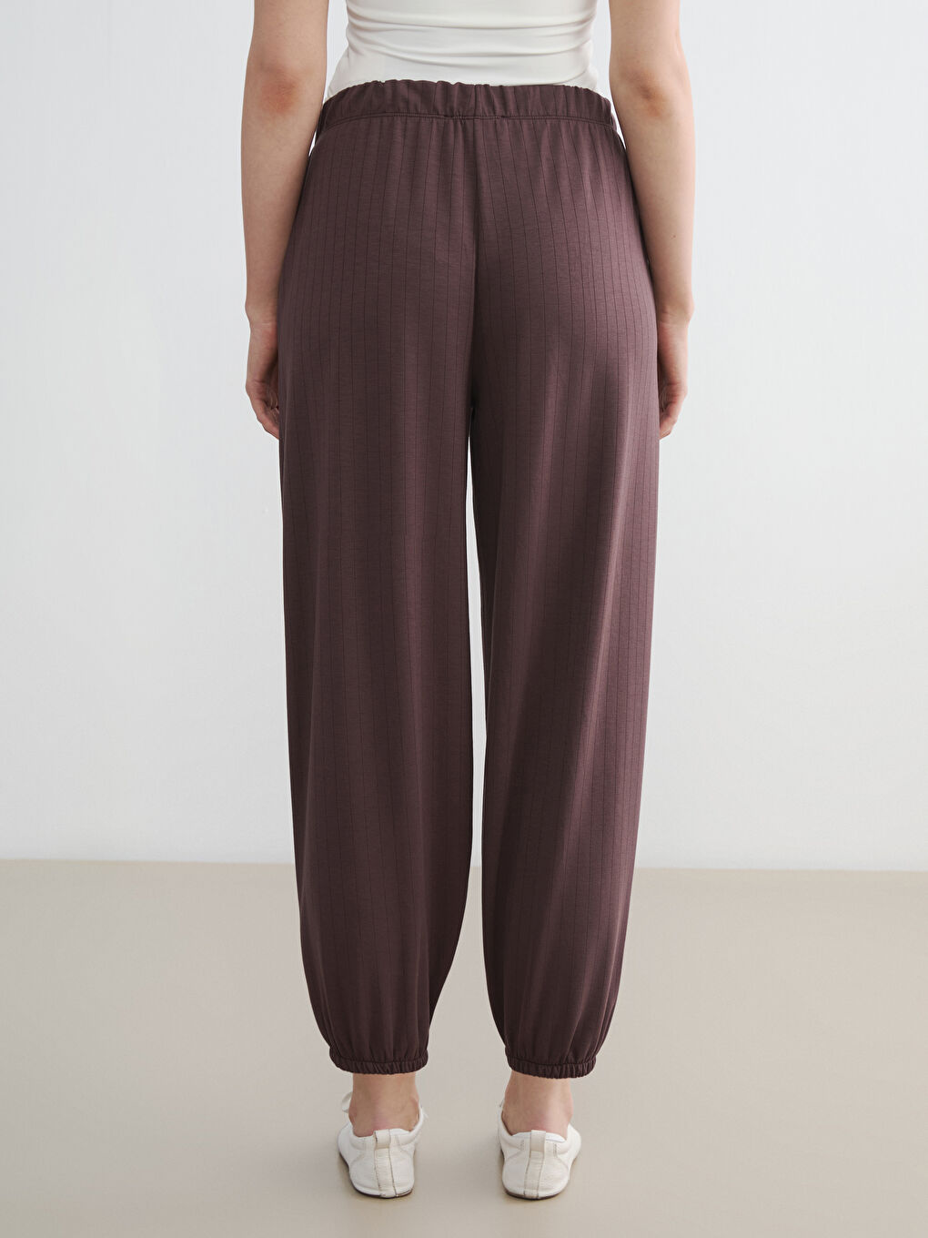 Kahverengi Beli Lastikli Çizgili Kadın Jogger Pantolon-3