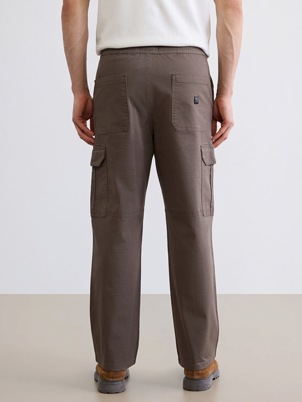 Kahverengi Rahat Kalıp Gabardin Erkek Kargo Pantolon-3