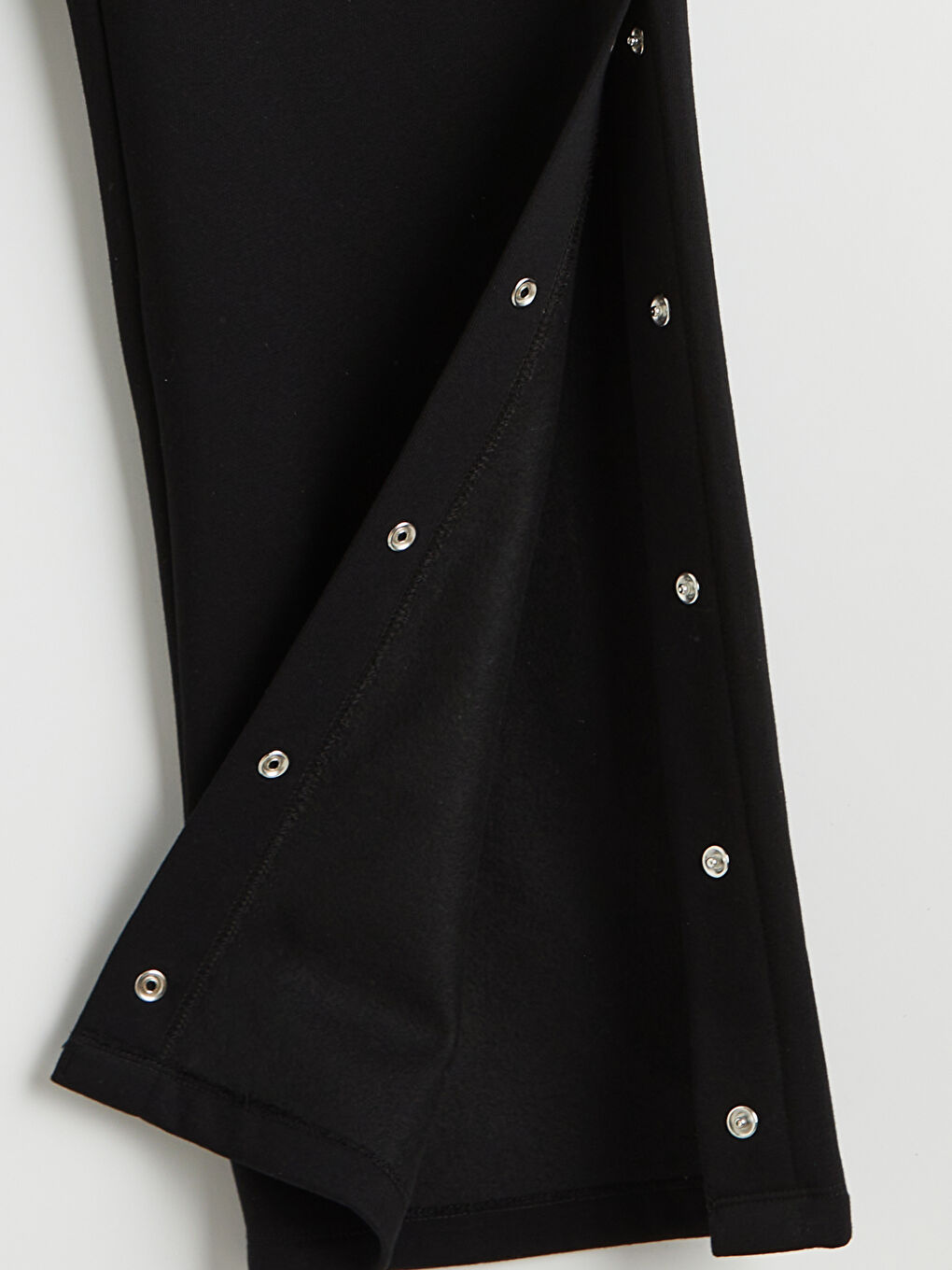 Siyah Kolay Giyilebilir Paçaları Çıtçıtlı Erkek Loose Fit Eşofman Altı-6