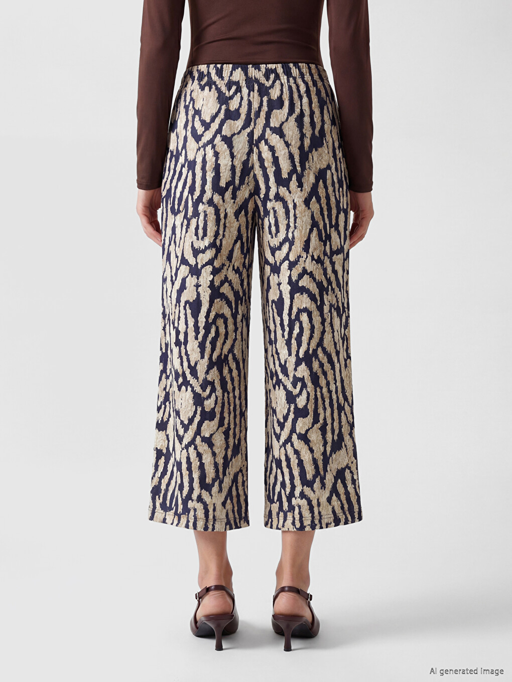 Elastic Waist Printed Women's Capri-3