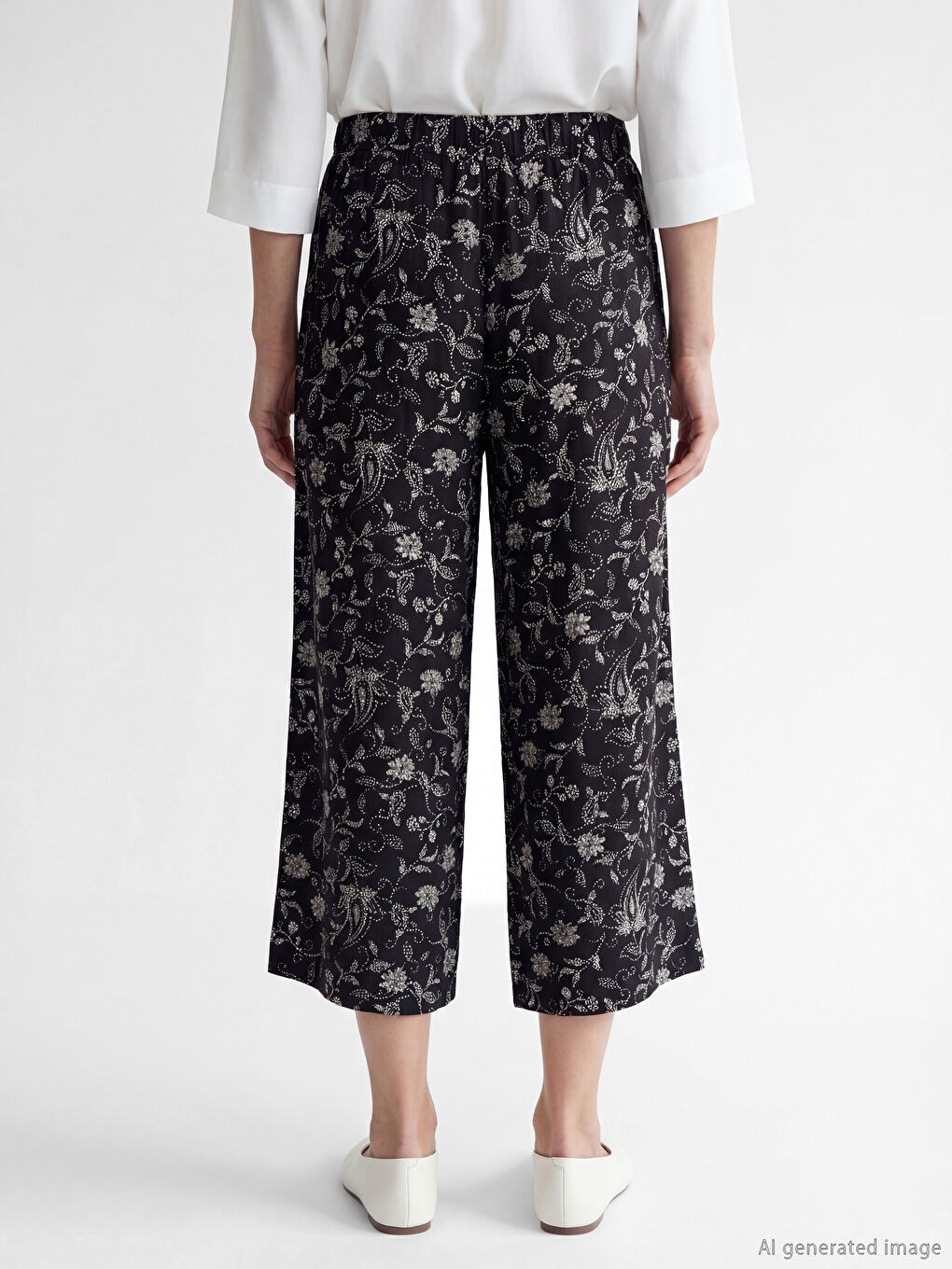 Žena CRNA Kapri hlače -3