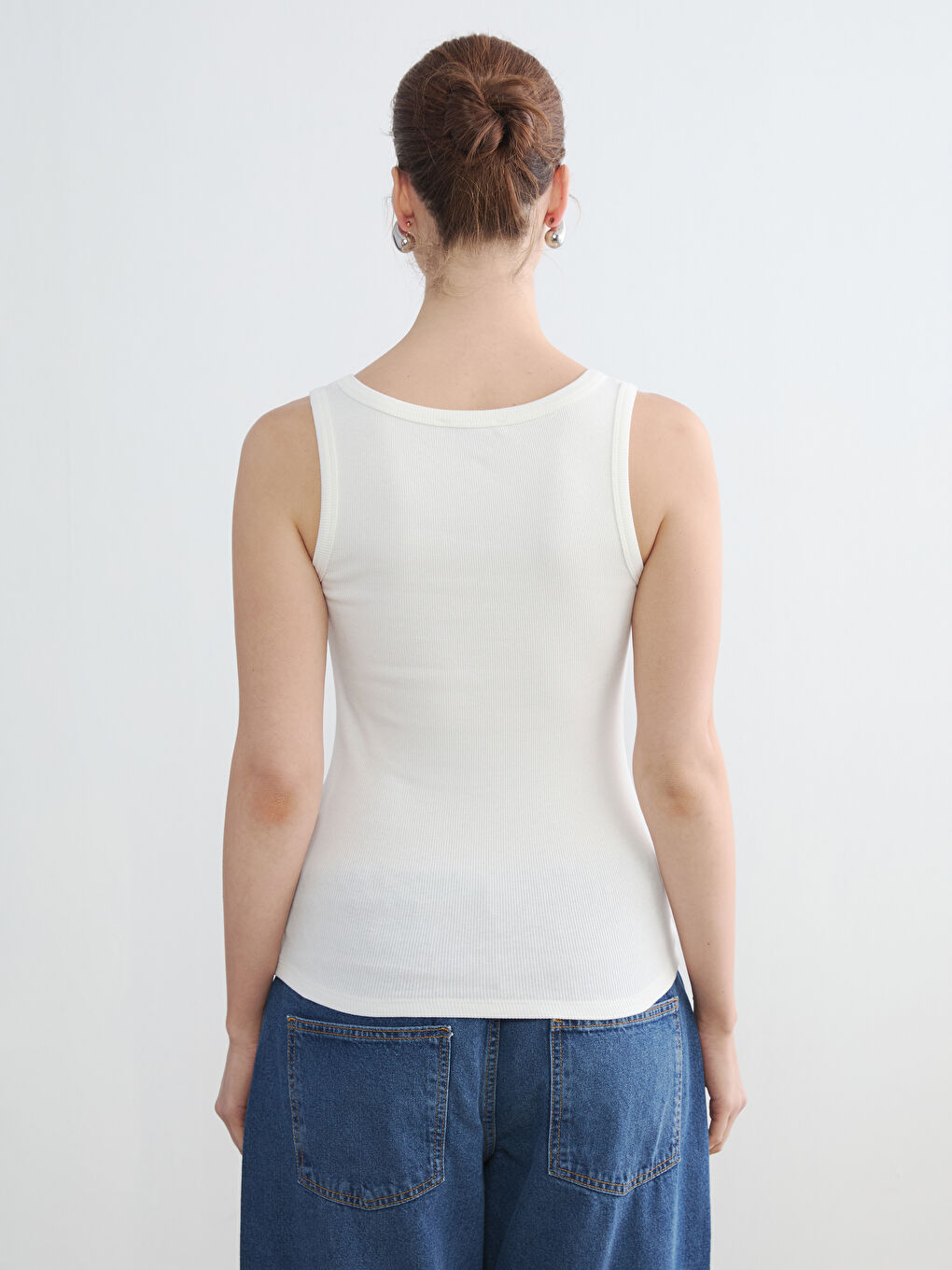 Ekru U Yaka Taşlı Kadın Atlet-3