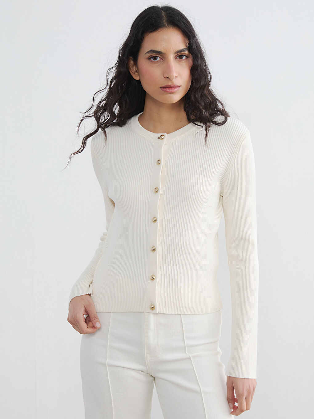 كارديجان تريكو نسائي بياقة دائرية