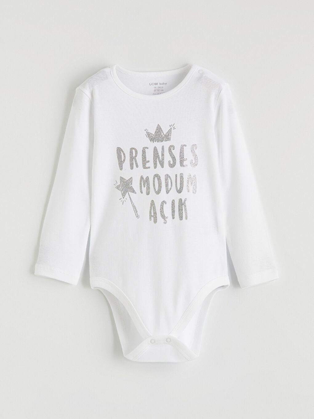 Beyaz Slogan Baskılı Kız Bebek Çıtçıtlı Body