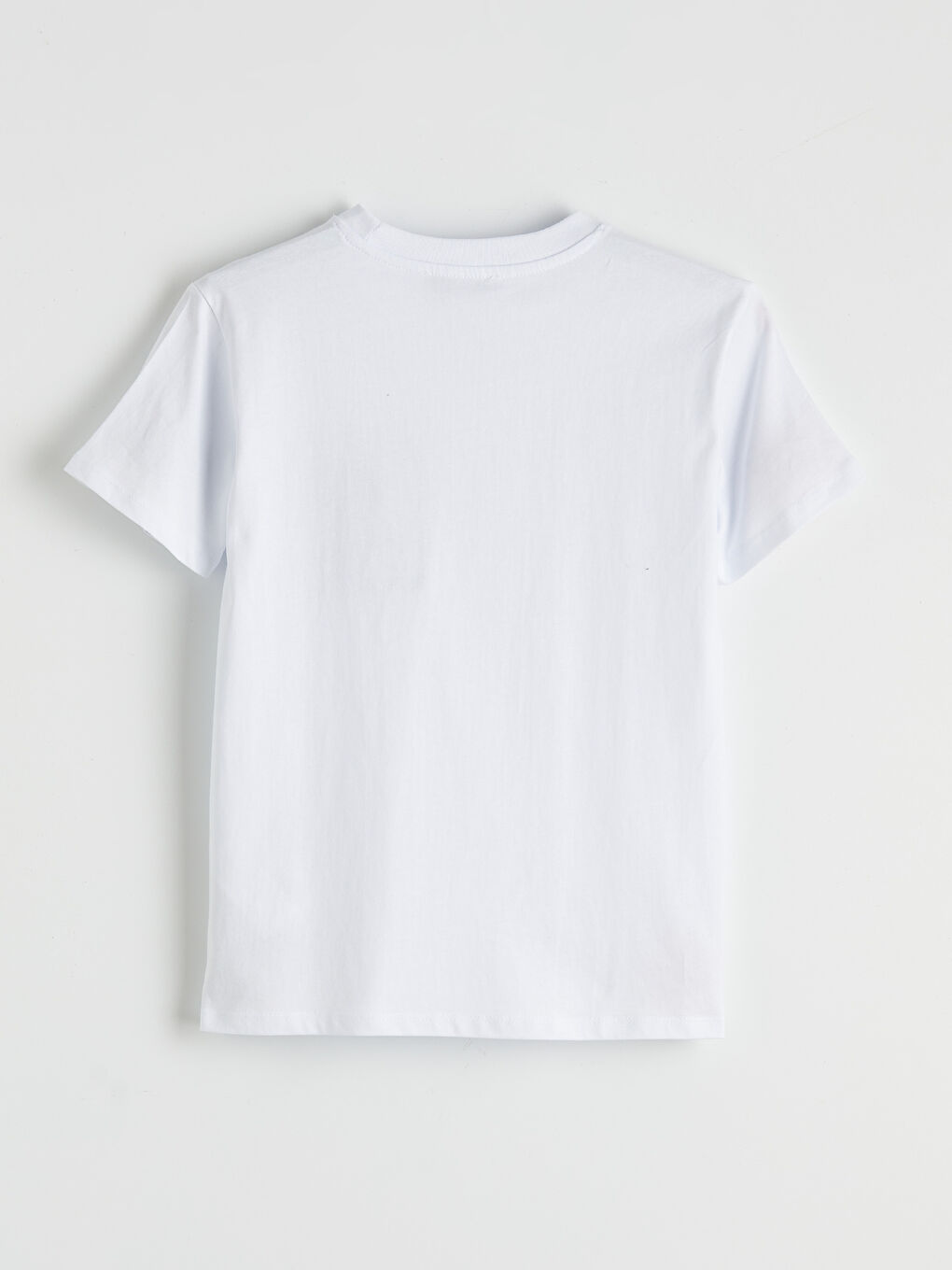 Beyaz Bisiklet Yaka Çiçekli Kadın Tişört-1