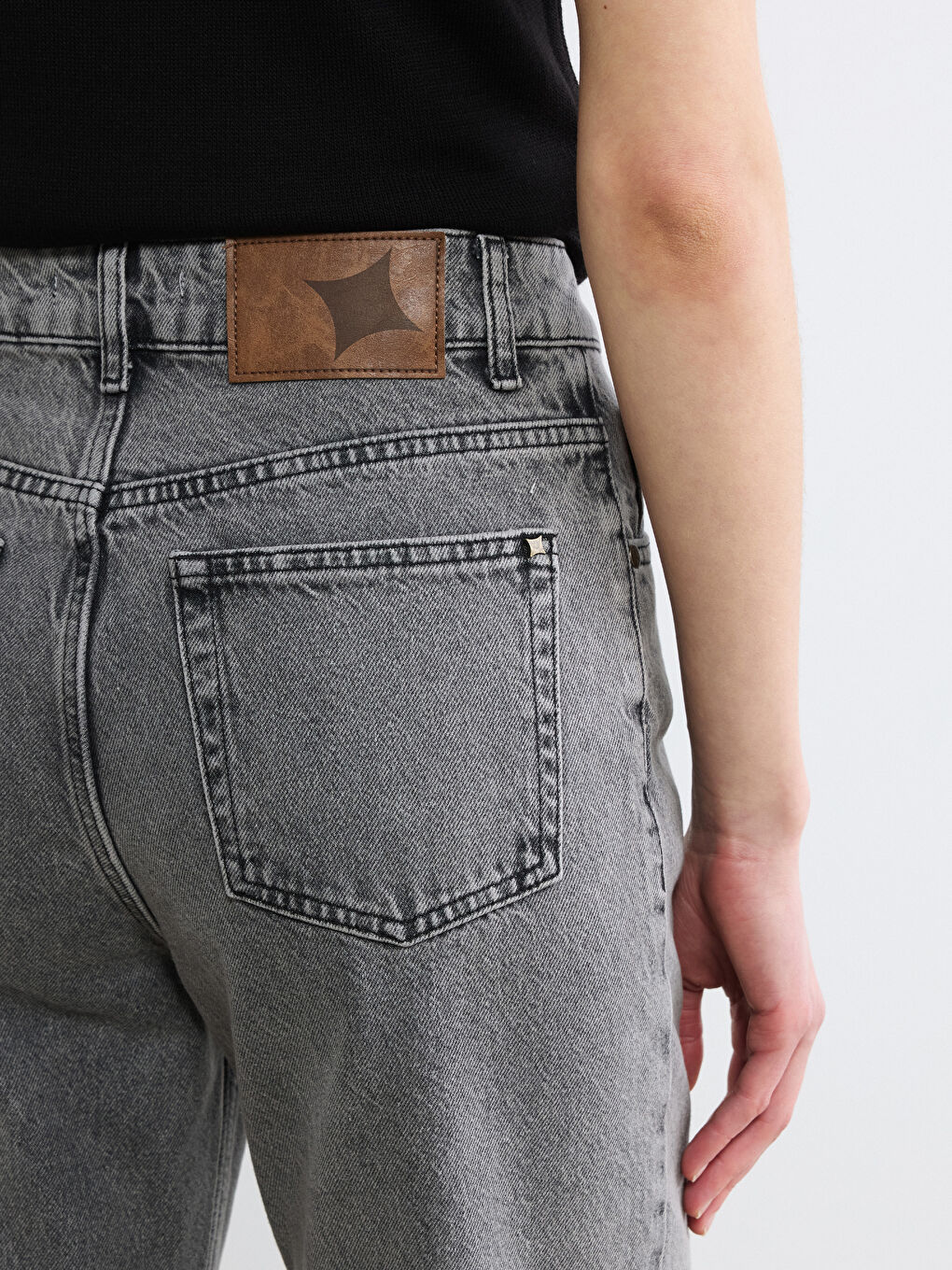 Gri Straight Fit Kadın Jean Pantolon-3