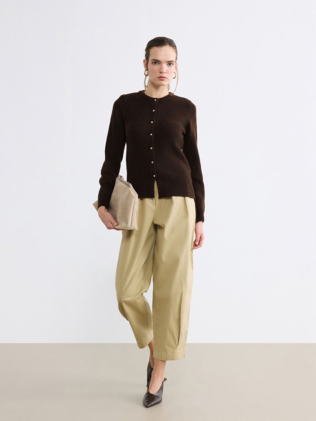 Women's Crewneck Knit Cardigan-1