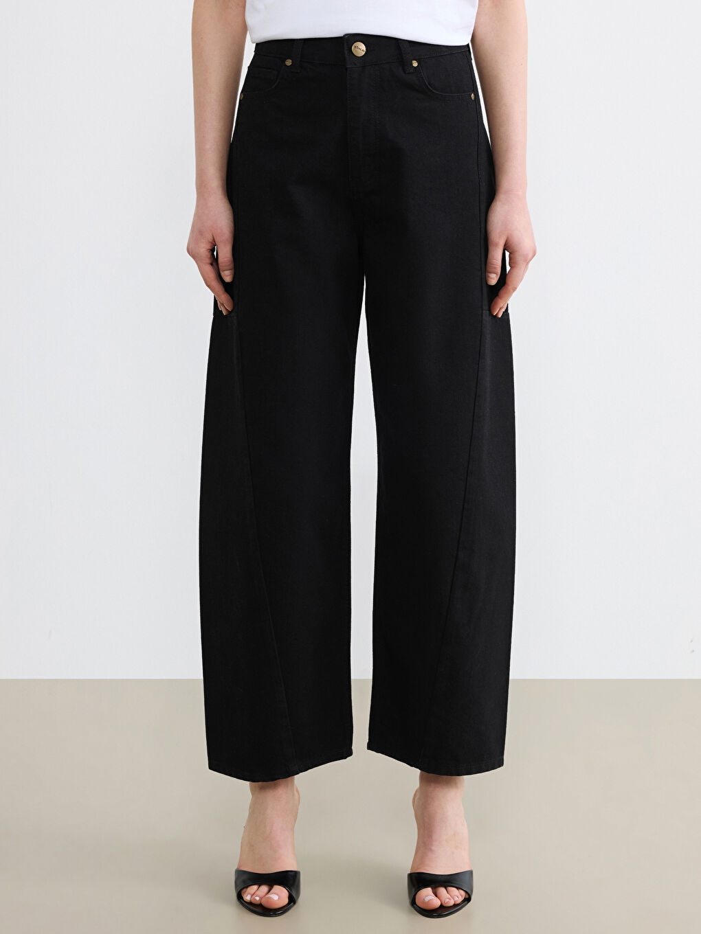 Siyah Balloon Fit Kadın Jean Pantolon-1