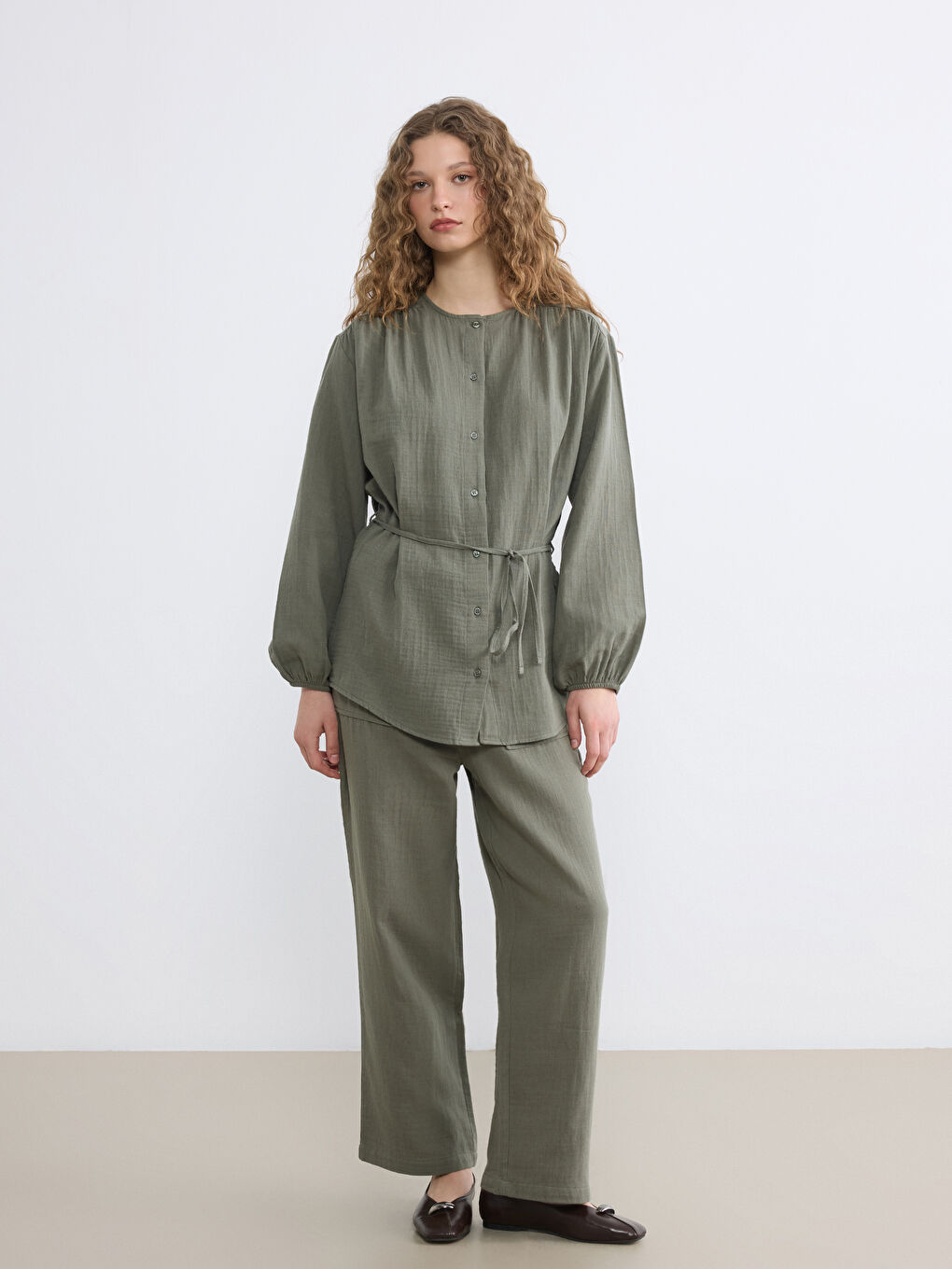 Haki Beli Lastikli Geniş Paça Kadın Pantolon