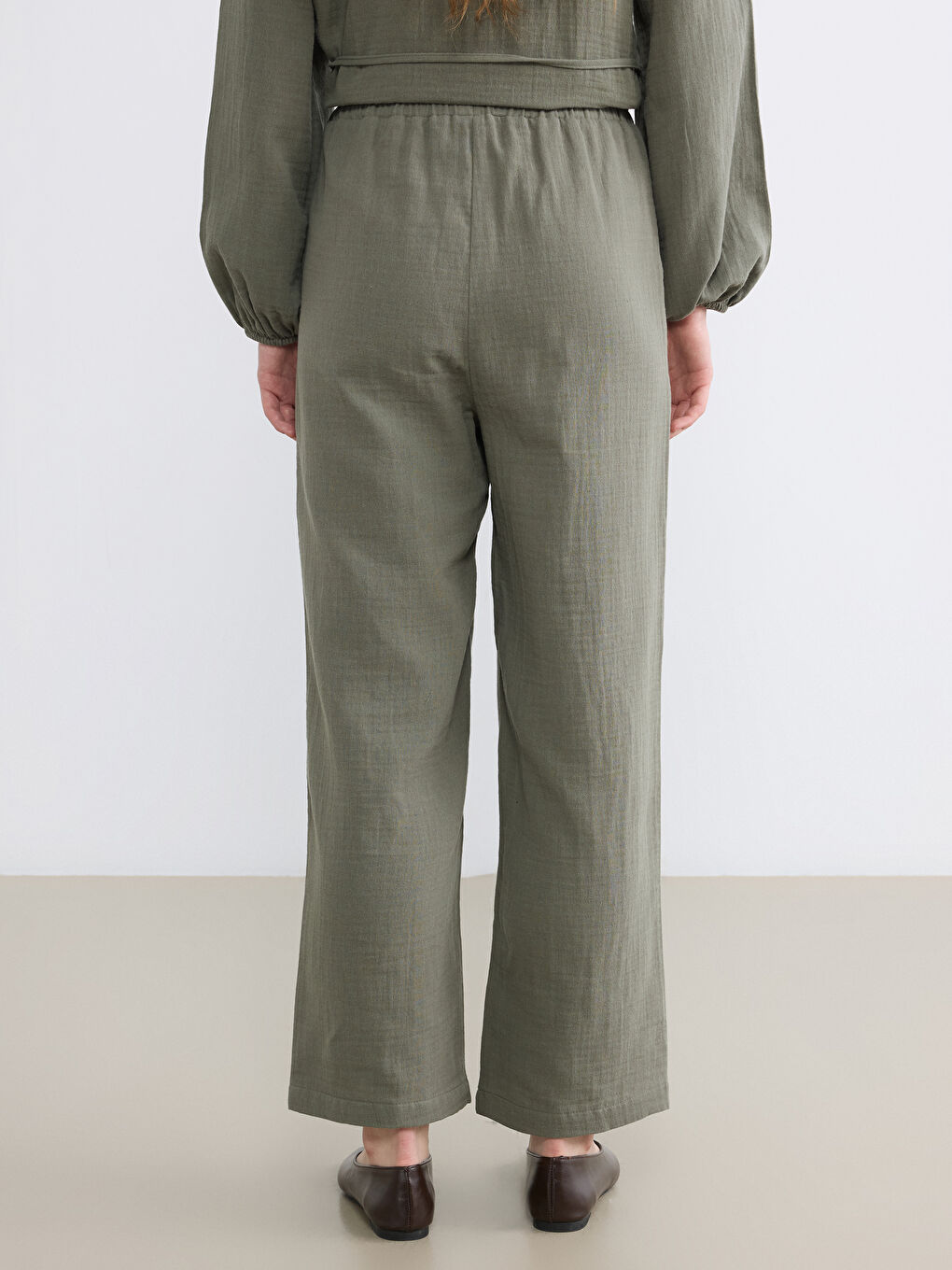 Haki Beli Lastikli Geniş Paça Kadın Pantolon-3