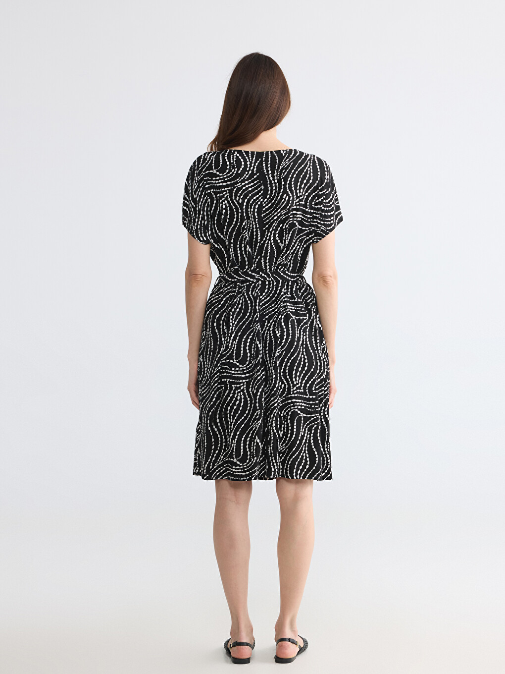 Robe en popeline à motifs à col rond coupe A-3
