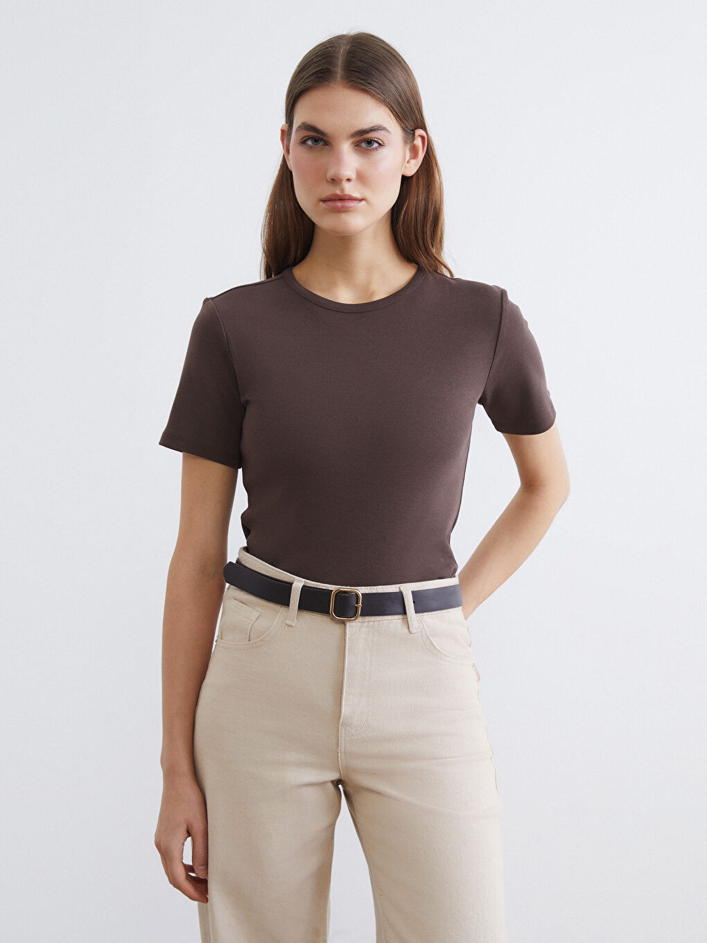 Kahverengi Bisiklet Yaka Kadın Tişört