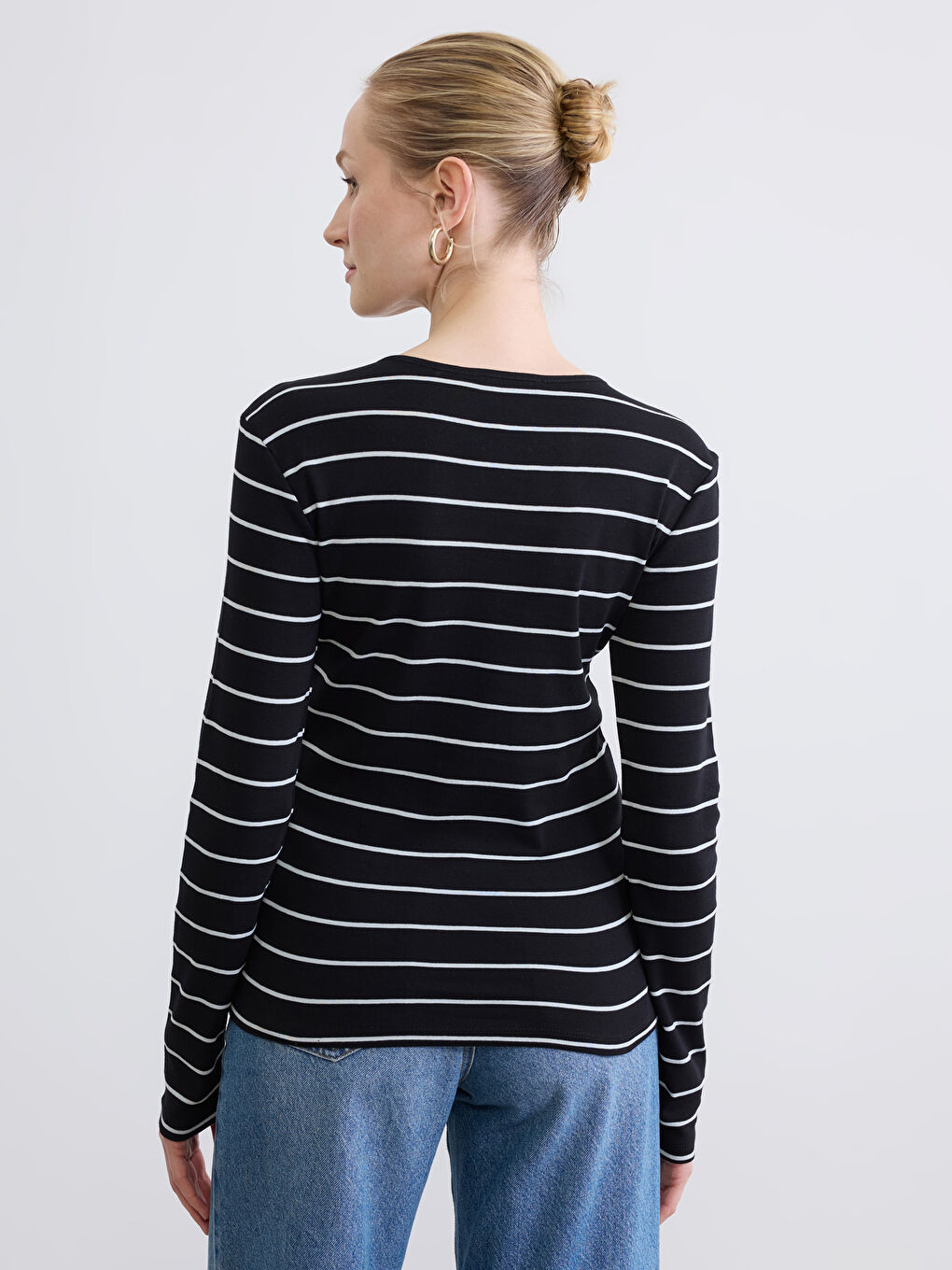 Ekru Bisiklet Yaka Çizgili Kadın Body-3