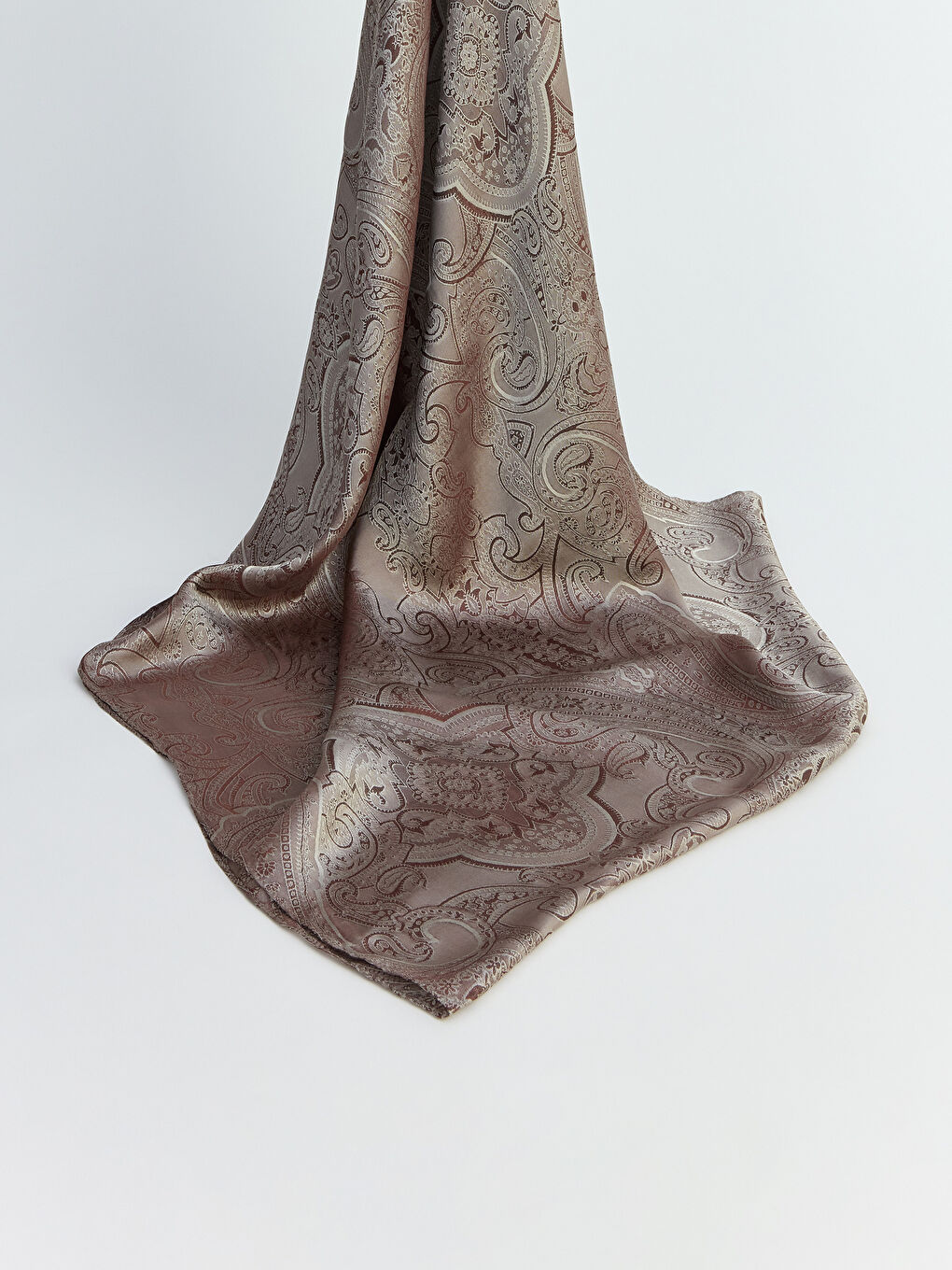 Bej Desenli Kadın Şal-1