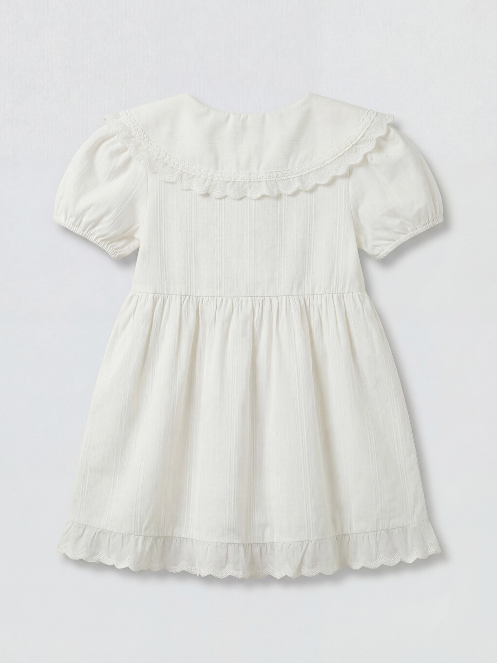 Mädchenkleid mit Peter-Pan-Kragen und Spitzendetails-1