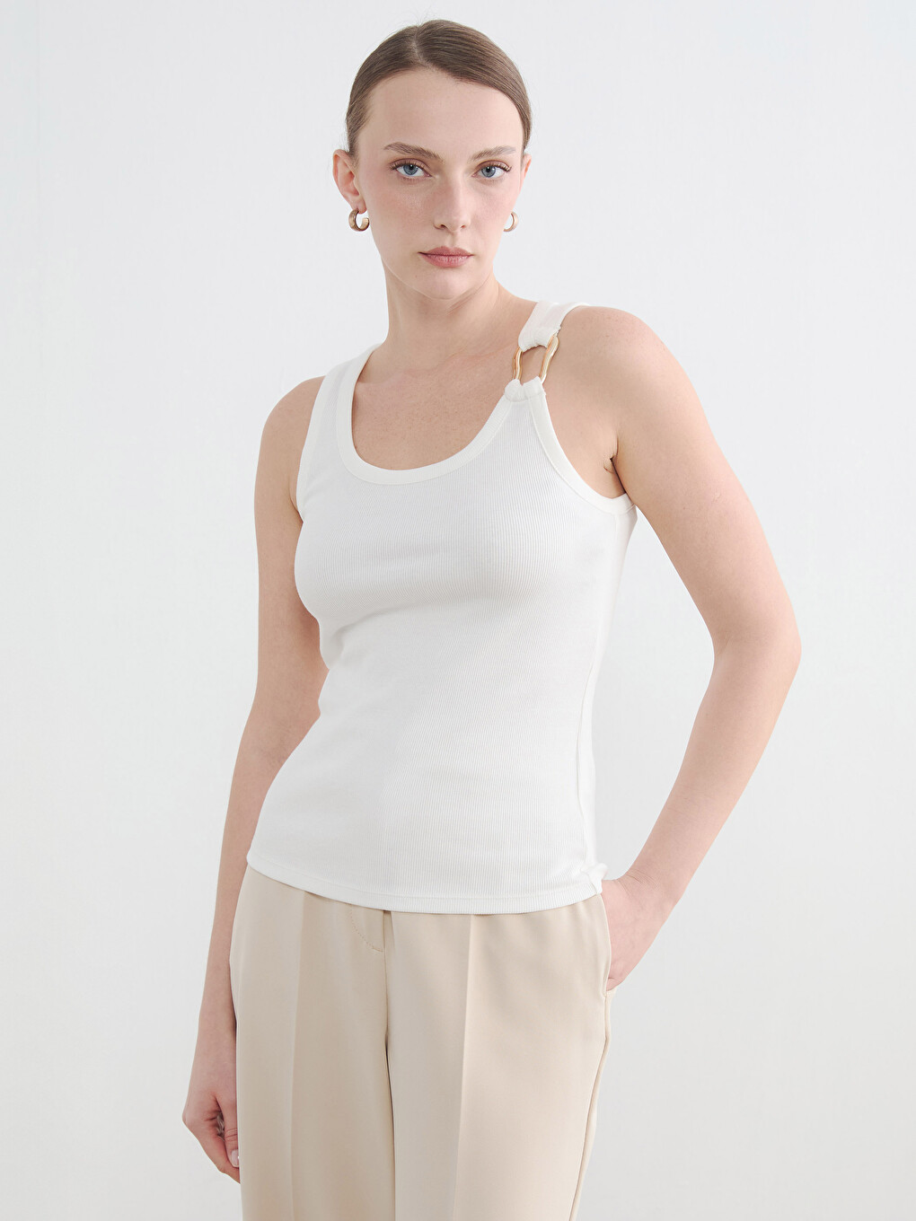 U Neck Metal Appliquéd Women's Tank Top