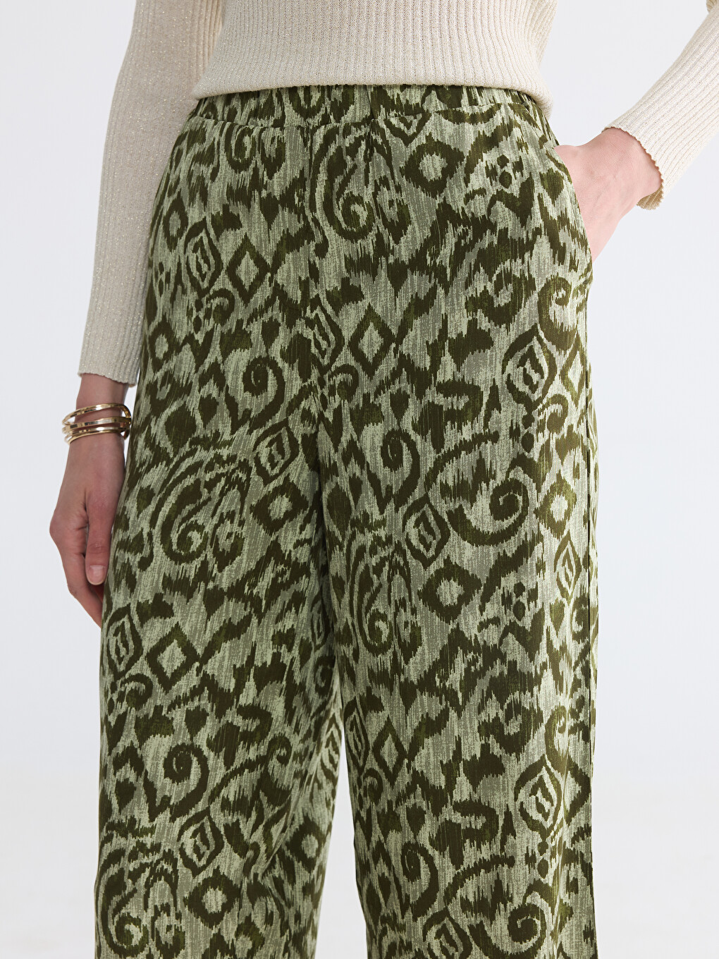 Elastische Taille Gemusterte Damen Caprihose-2