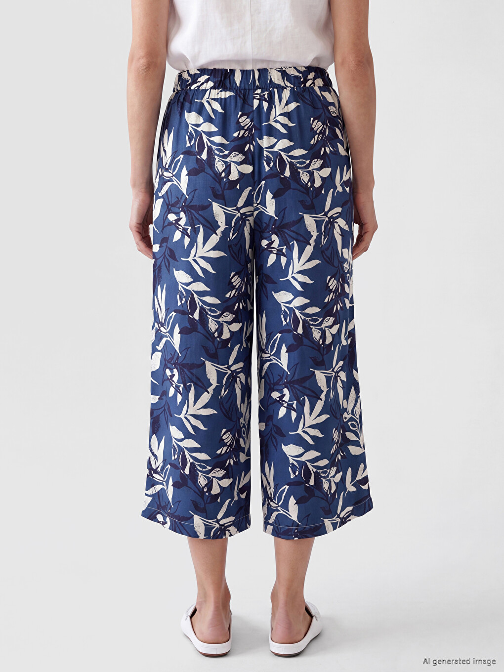 Elastic Waist Patterned Women's Capri-3