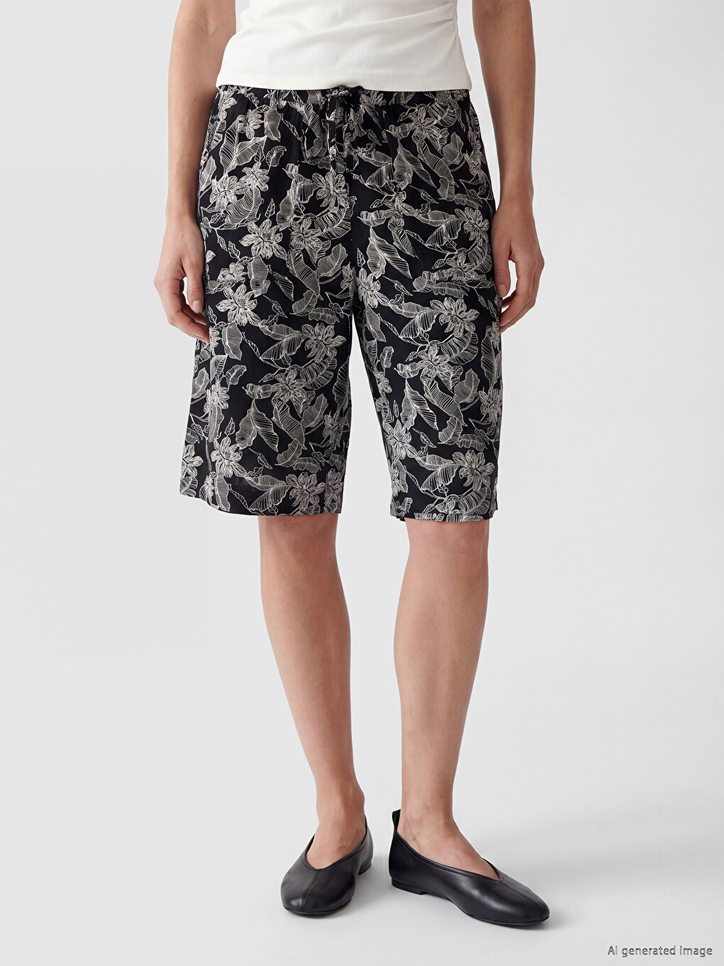 Elastic Waist Patterned Women's Shorts-1