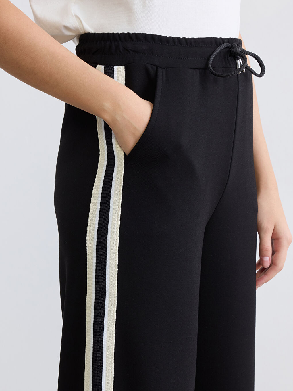 بنطال رياضي أسود امرأة-2