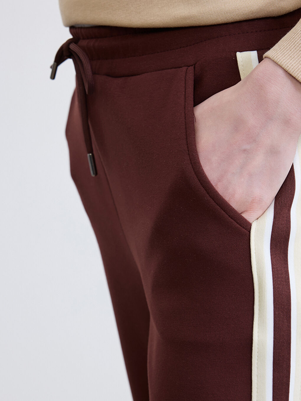 Kahverengi Beli Lastikli Soft Touch Kadın Eşofman Altı-3