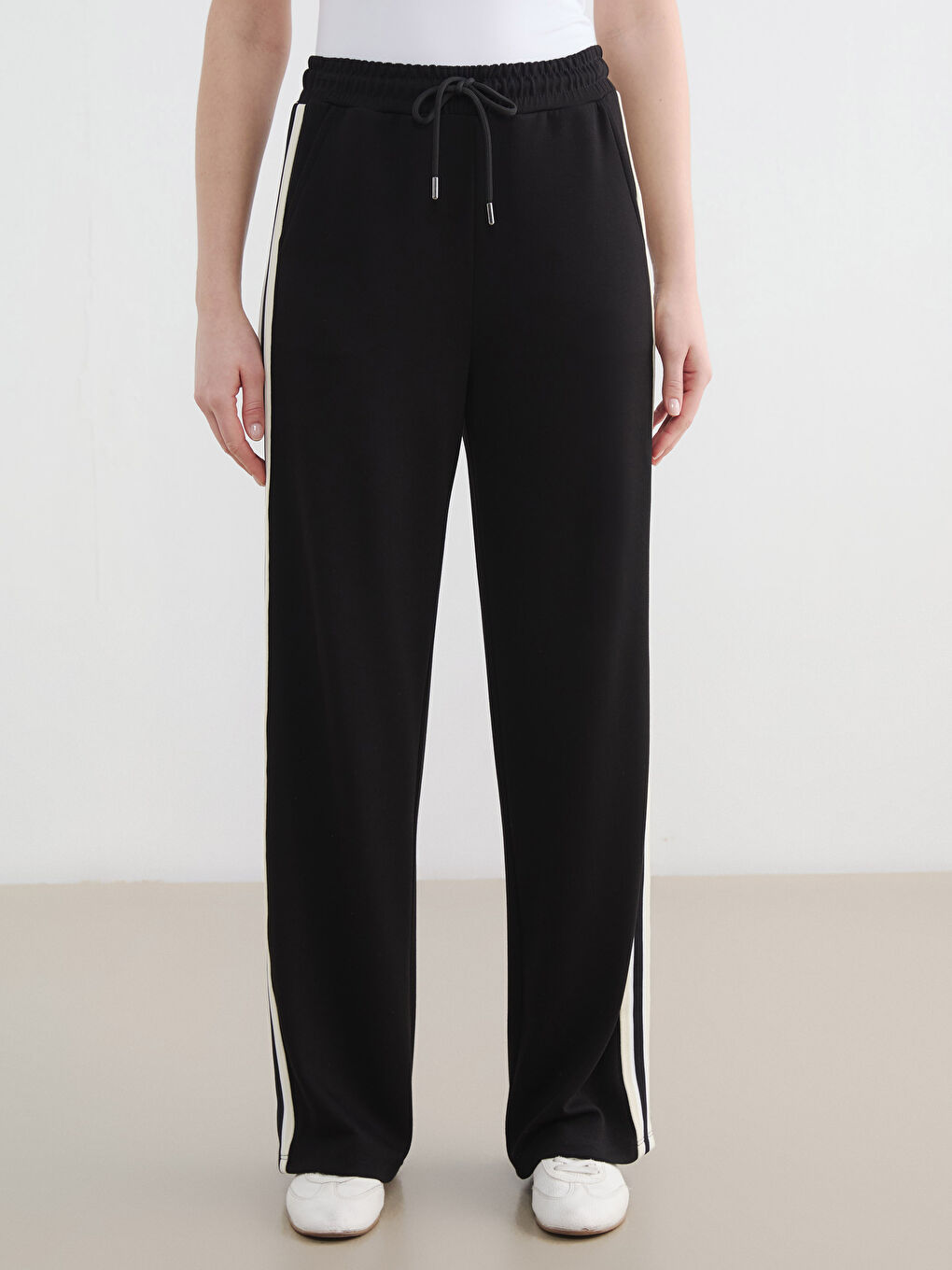 Ženske trenerke sa elastičnim strukom od mekane tkanine-3