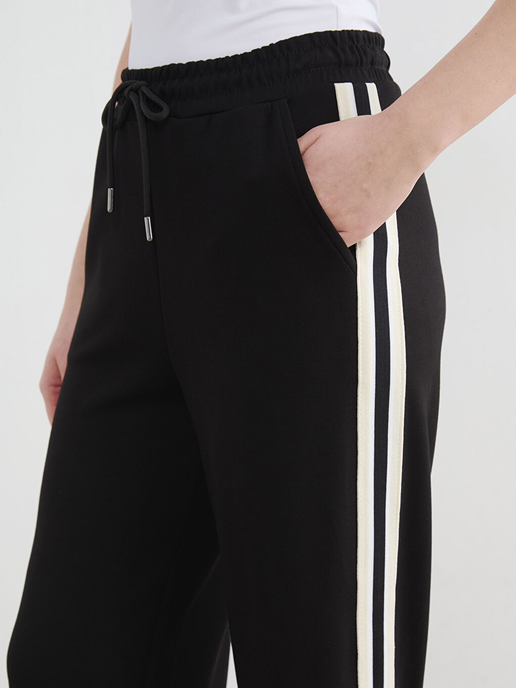 Ženske trenerke sa elastičnim strukom od mekane tkanine-5