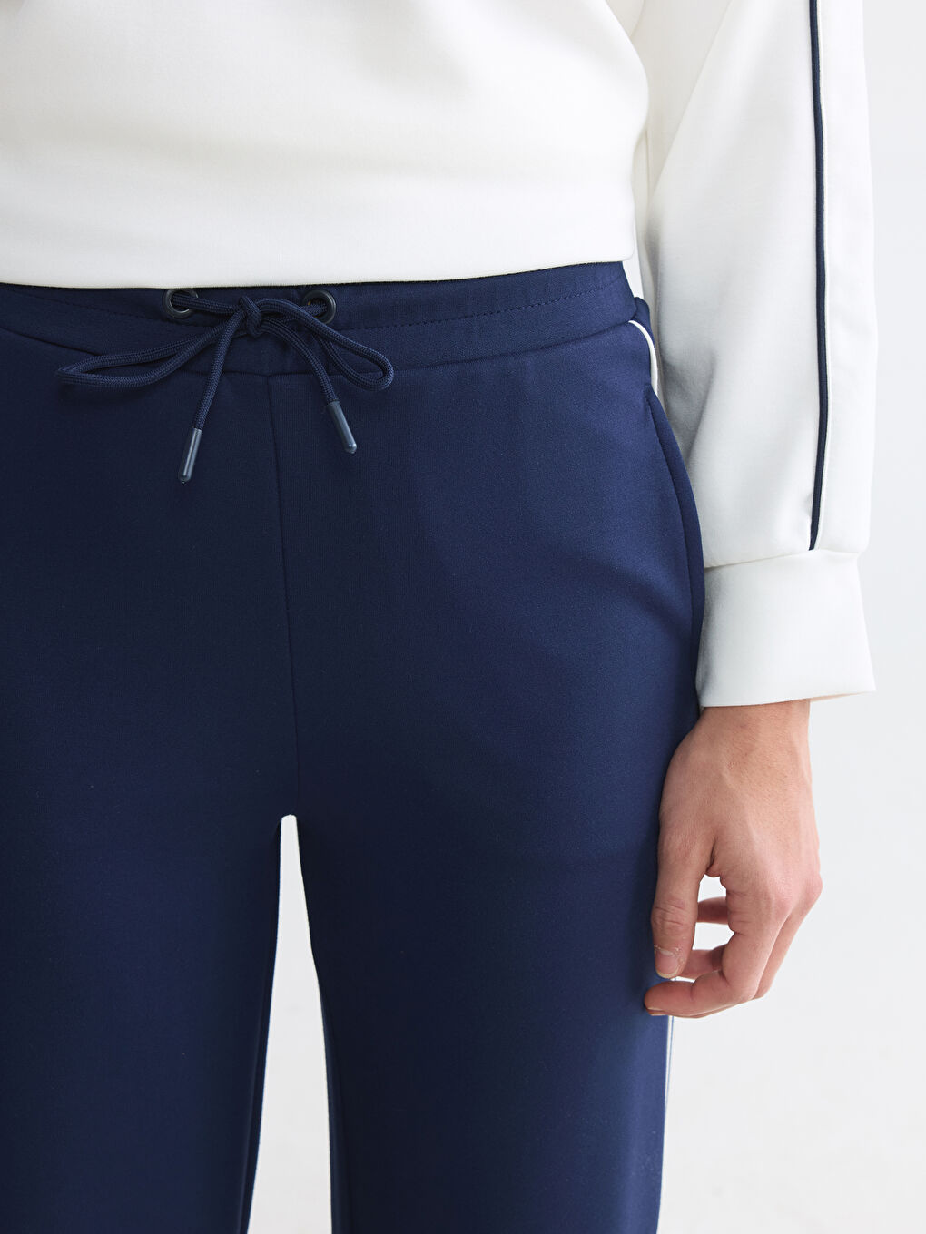 Elastic Waist Soft Touch Women's Sweatpants-2