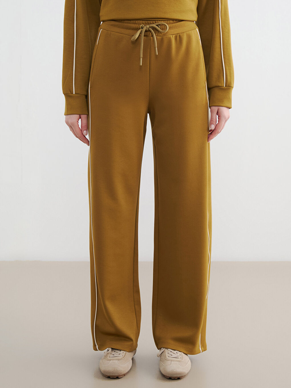 بنطال رياضي-1