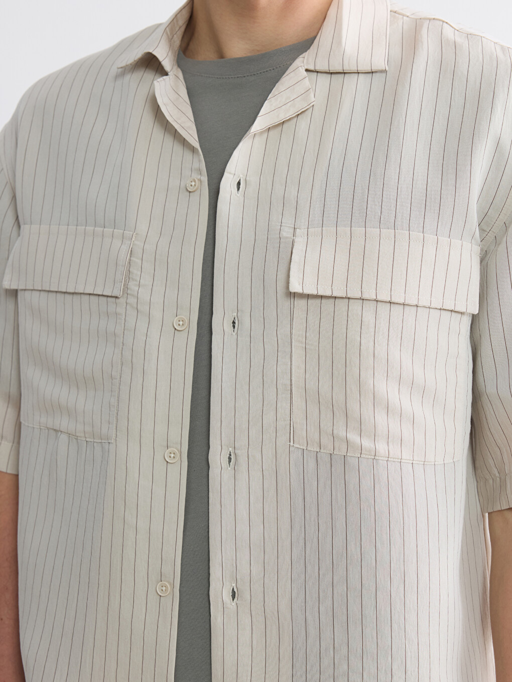 Comfortable Fit Resort Collar Striped Men's Shirt-2