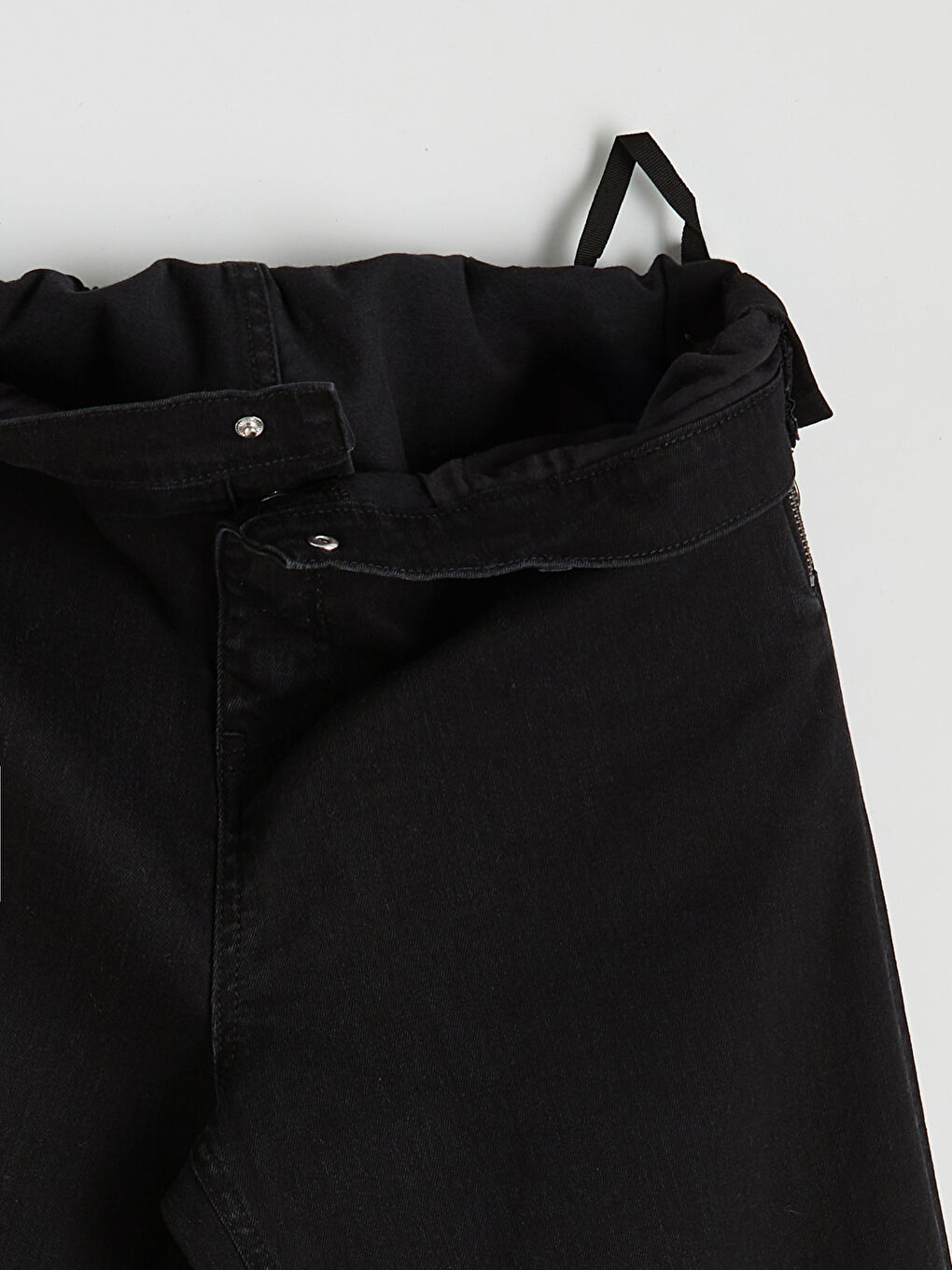 Siyah Kolay Giyilebilir Beli Fermuarlı Straight Fit Kadın Jean Pantolon-10