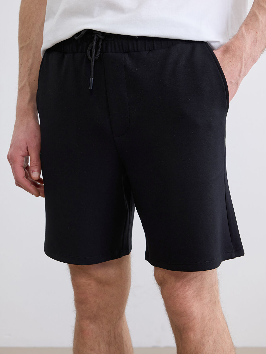 Siyah Standart Kalıp Erkek Şort-2