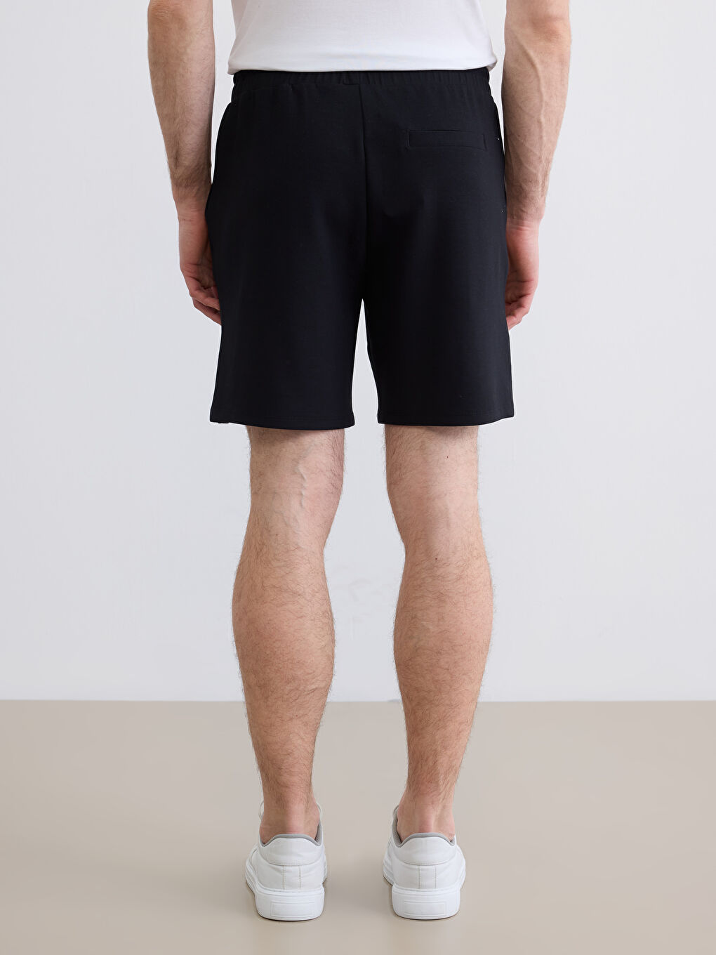Siyah Standart Kalıp Erkek Şort-3