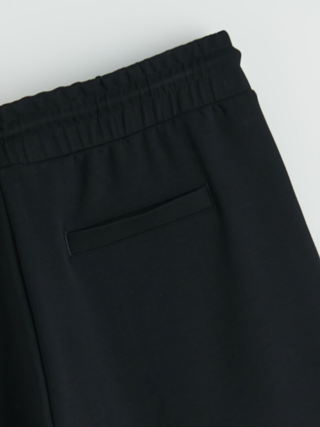 Siyah Standart Kalıp Erkek Şort-5