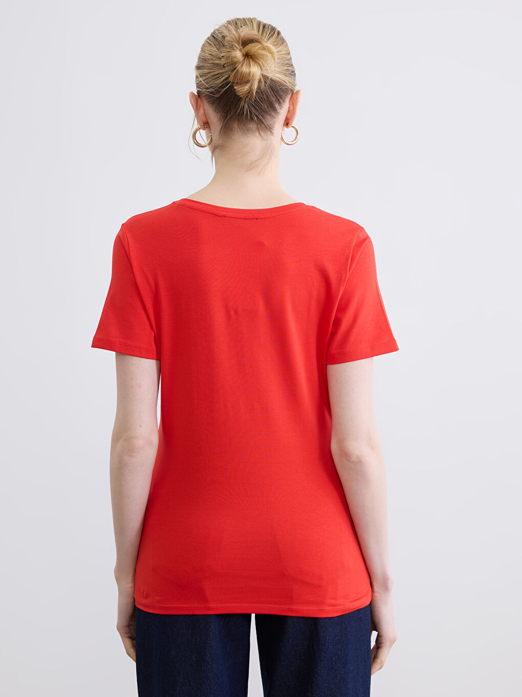 Kırmızı Bisiklet Yaka Kadın Tişört-3