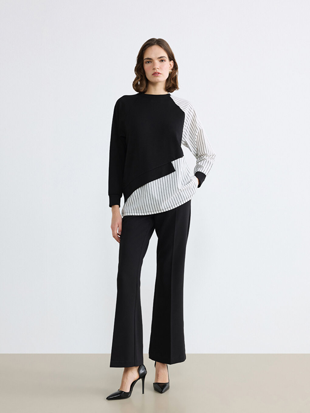 Siyah Bisiklet Yaka Çizgili Kadın Sweatshirt Tunik-1