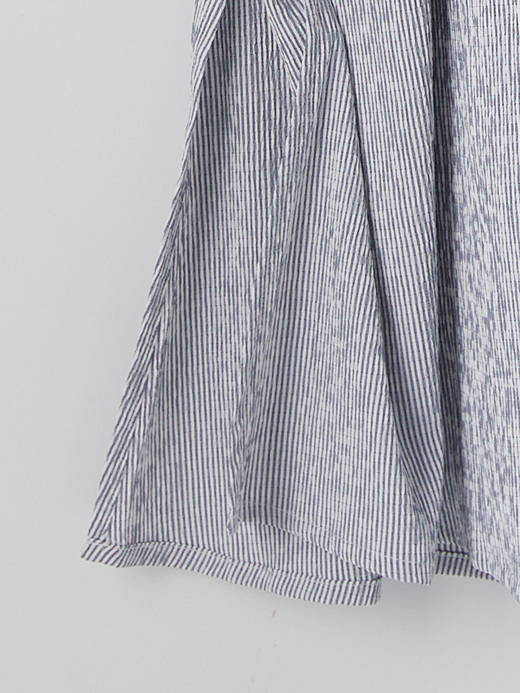 Жена Синьо Рокля-7