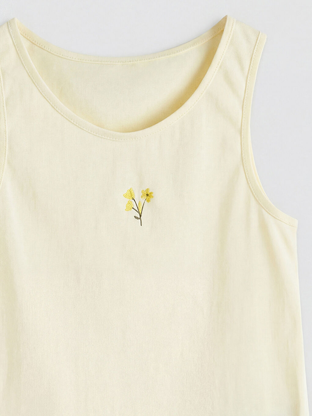 Ekru Bisiklet Yaka Çiçekli Kız Çocuk Atlet 2'li-5