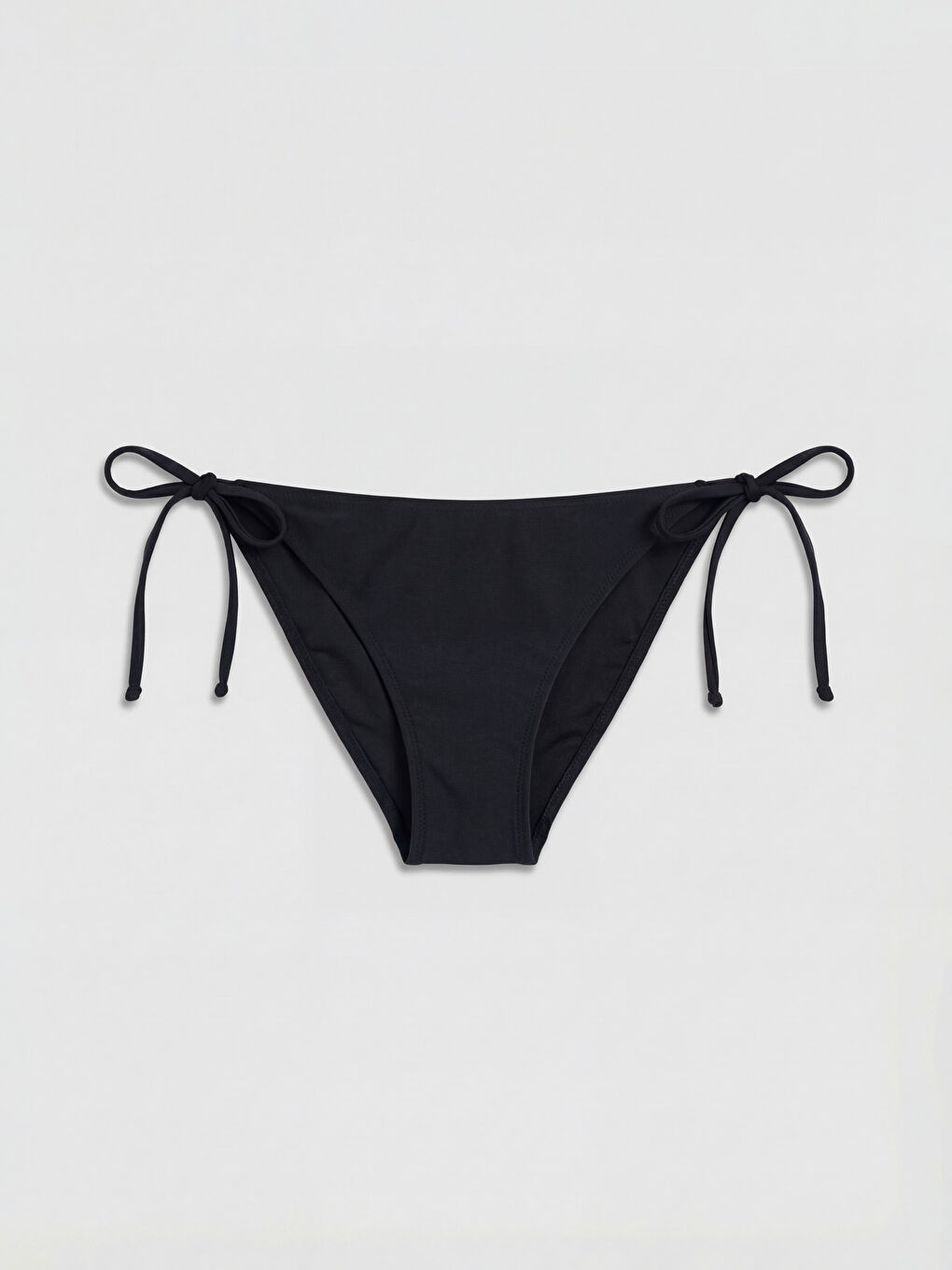 Siyah Bağlama Detaylı Kadın Bikini Altı