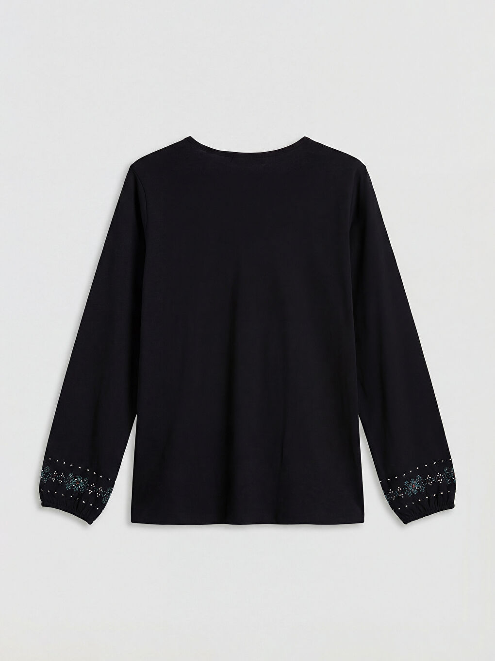 Siyah Bağlamalı Yaka Desenli Bluz-5