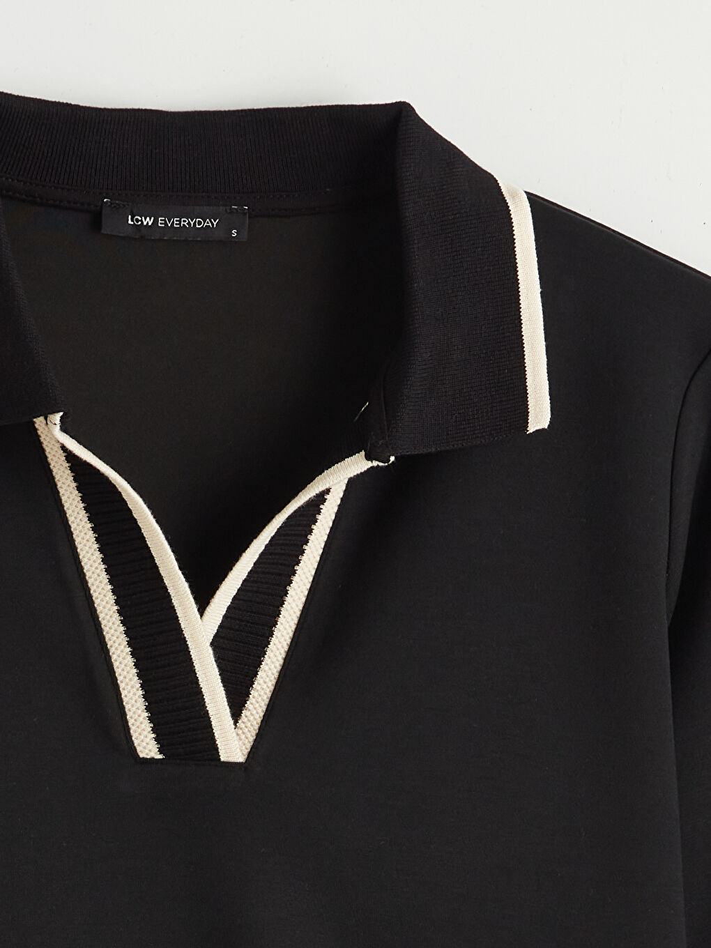 Siyah Polo Yaka Soft Touch Kadın Tişört-5