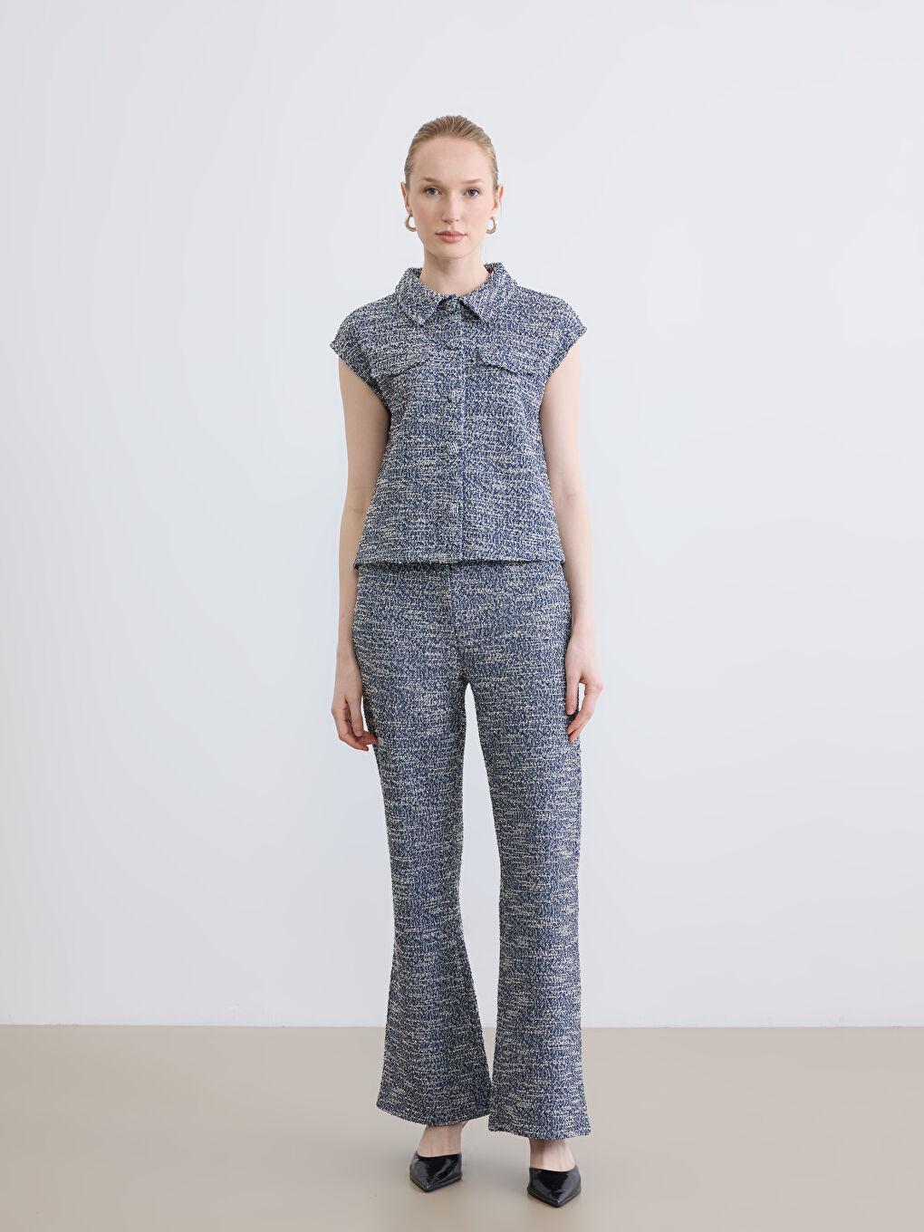 صدرية نسائية مزخرفة بياقة قميص-1