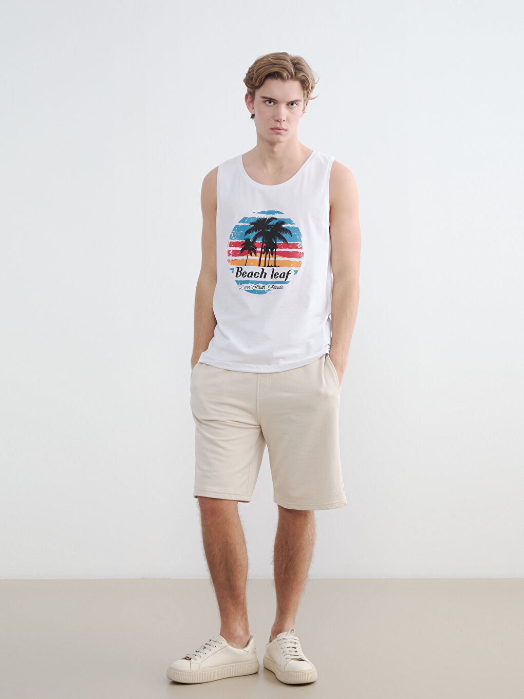 Bej Rahat Kalıp Erkek Şort