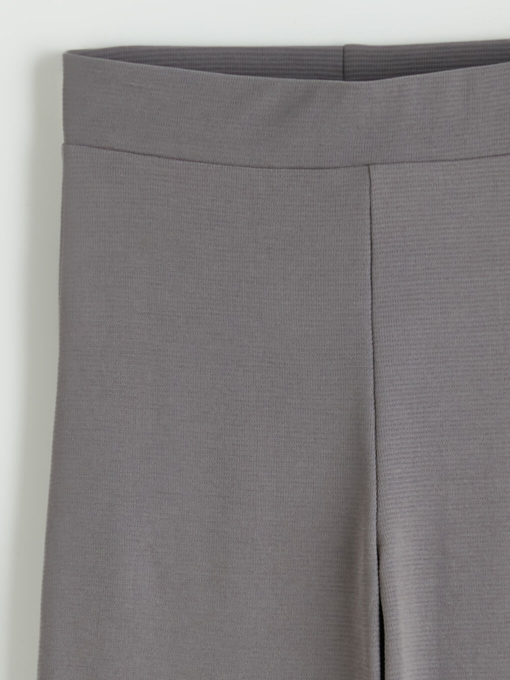 Gri Beli Lastikli Geniş Paça Kadın Eşofman Altı-5