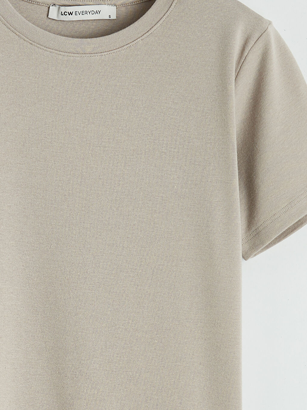 Bej Bisiklet Yaka Kadın Tişört-4