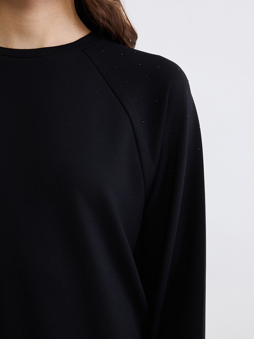 Siyah Bisiklet Yaka Taşlı Kadın Sweatshirt-2